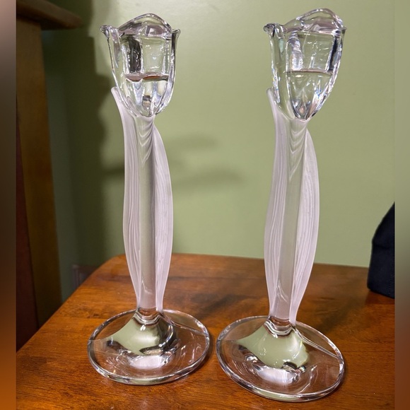 Mikasa-Aria Tulip Candleholders Lead Crystal Frosted 8" Leaves&Tulip. Like new! - Picture 7 of 10